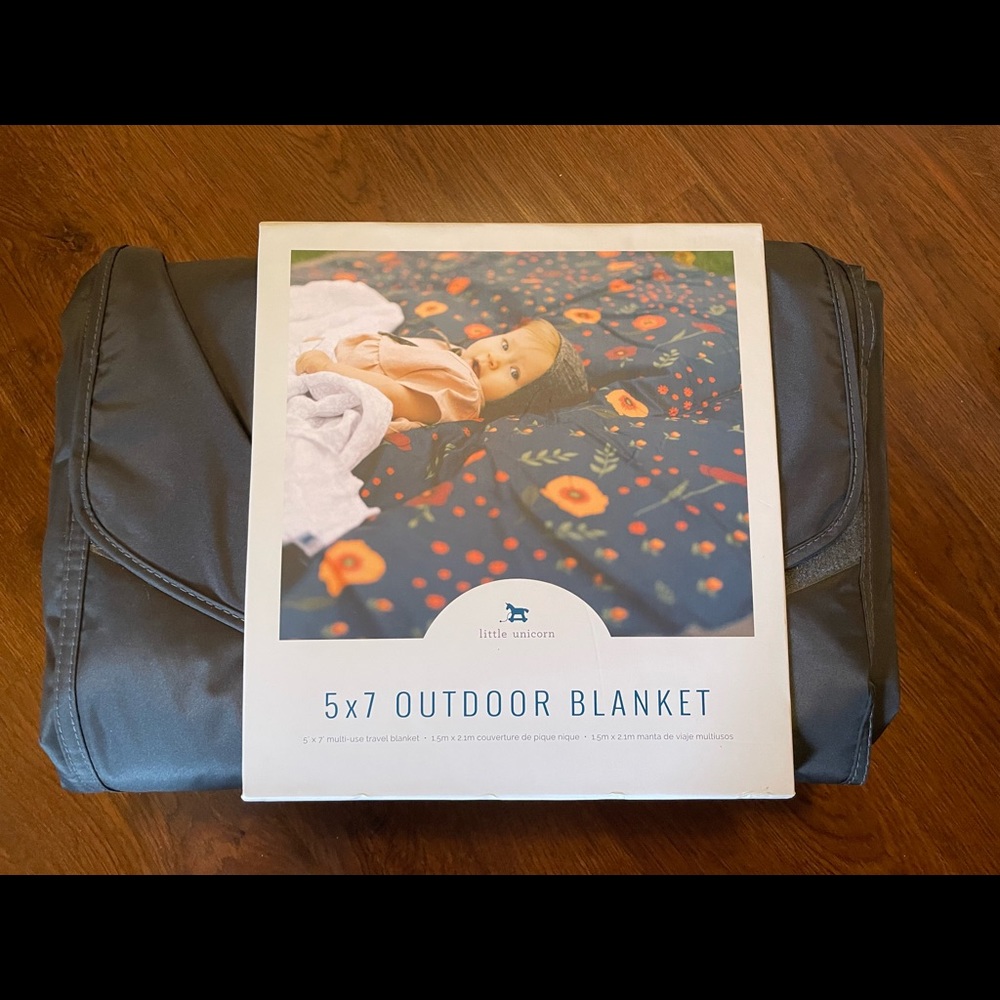 Little Unicorn 5x7 Outdoor Blanket in Midnight Poppy.